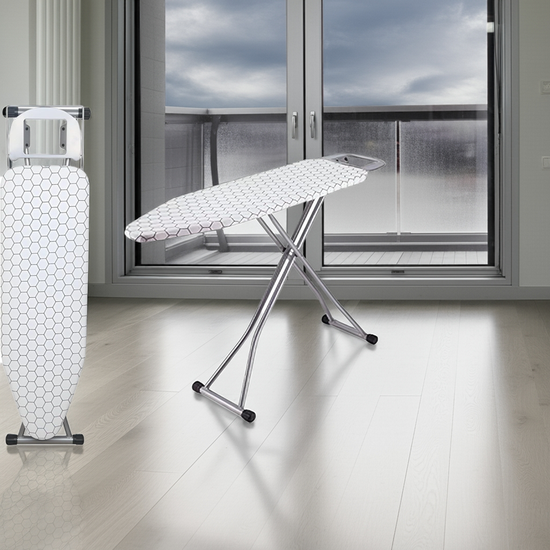 Table à repasser pliable et légère en acier Kalandula Efforia